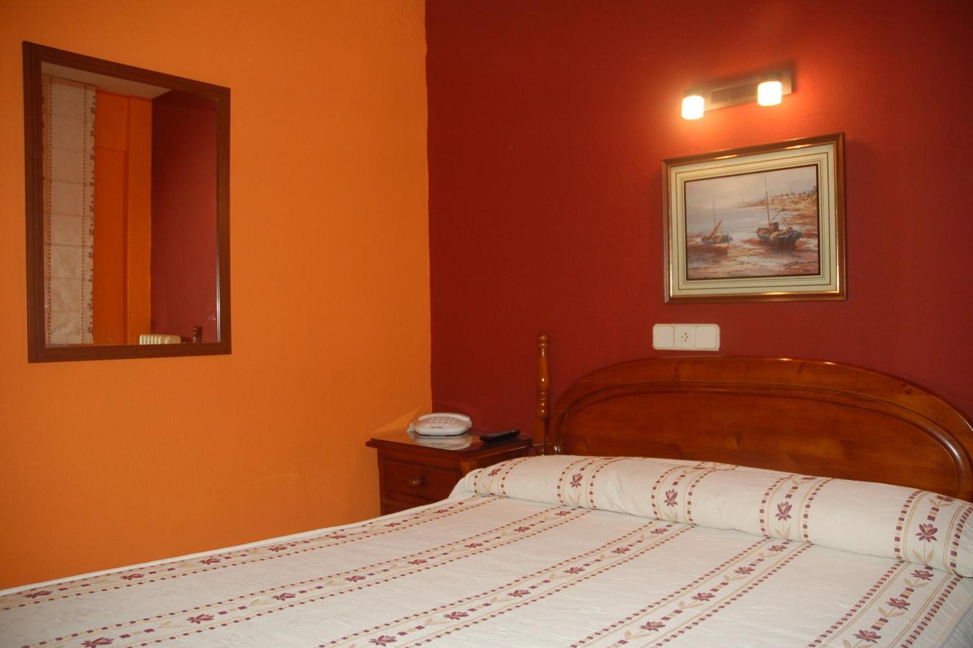 Hostal Residencia Castilla Куэнка Экстерьер фото